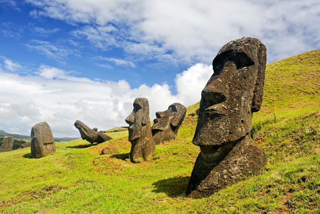 why moai emoji used in text or meme? what does it mean? : r/moai
