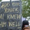 A sign which reads: "Alas poor Yorrick, AI knew him well."
